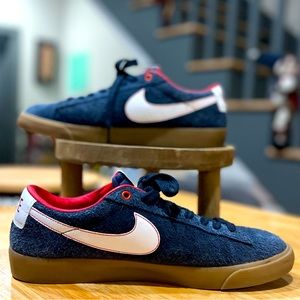 Nike SB Low Grant Taylor zoom air Red White and Blue. Men’s size 9 1/2